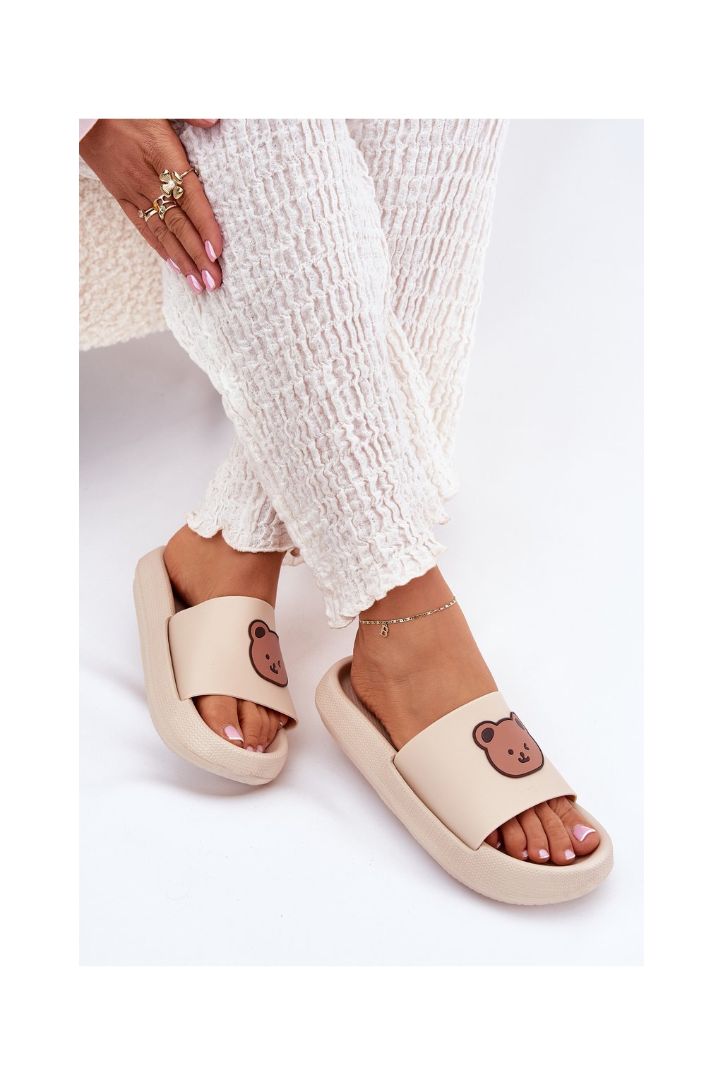Dámske béžové penové šľapky s medvedíkom na remienku, kód produktu WS-10 BEIGE (Veľkosť 36.5)