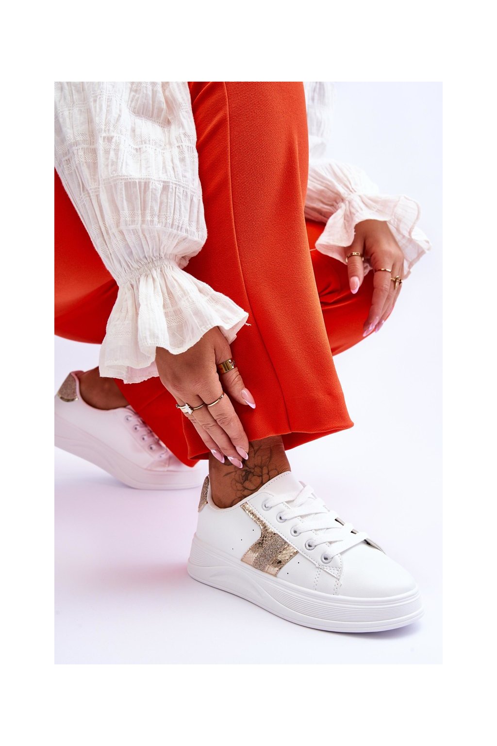 Biele dámske tenisky z eko kože s trblietkami na masívnej platforme, kód produktu PC173 GOLD (Veľkosť 36)