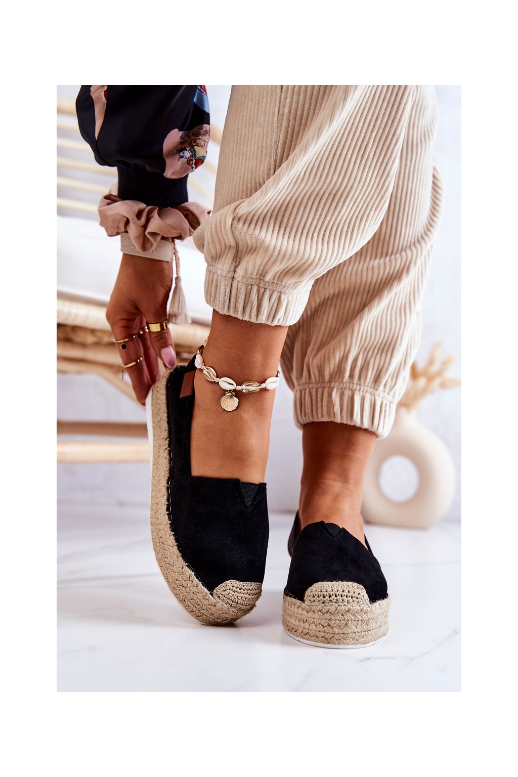 Čierne dámske espadrilky z eko semiše na platforme s textilnou stielkou, kód produktu NJSK L190 MO-1 BLACK (Veľkosť 36)