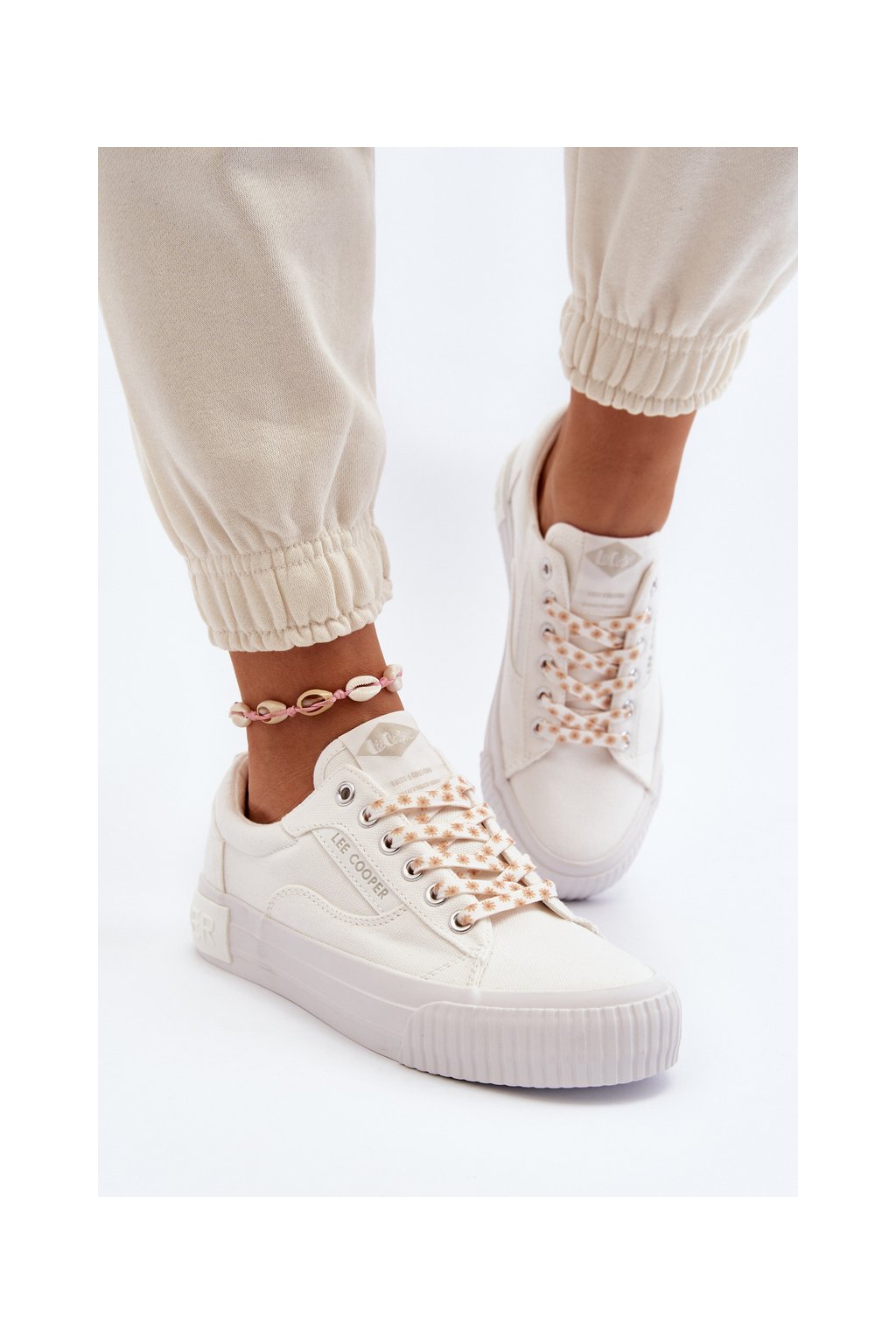 Biele dámske tenisky na platforme z textilu Lee Cooper, kód produktu LCW-24-31-2170L WHITE (Veľkosť 36)