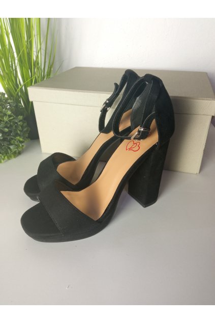 Čierne dámske semišové sandále na opätku s otvorenou špičkou a zipsom, výška opätku 11 cm, kód produktu NJSK W05-6
