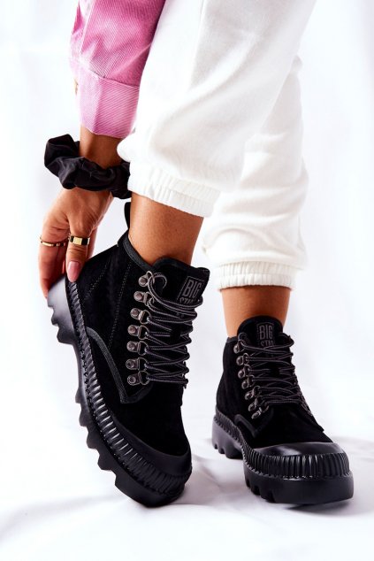 Členkové topánky na podpätku  čierne kód obuvi II274363 BLK