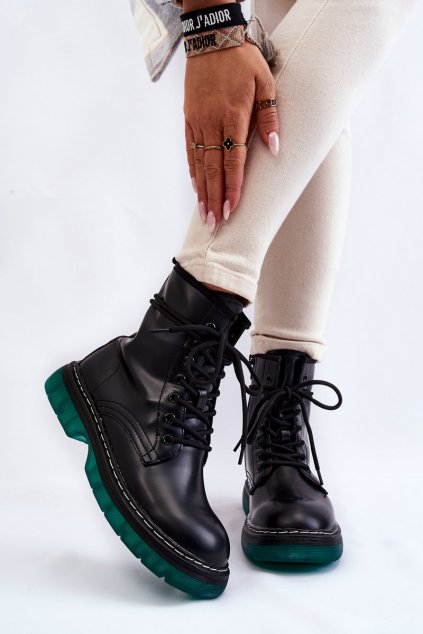 Členkové topánky na podpätku  čierne kód obuvi 22BT35-5079 BLK/GREEN