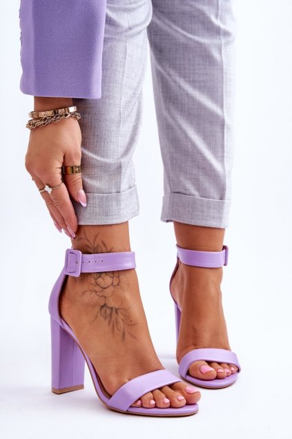 Dámske sandále  fialové kód obuvi ZY213 PURPLE