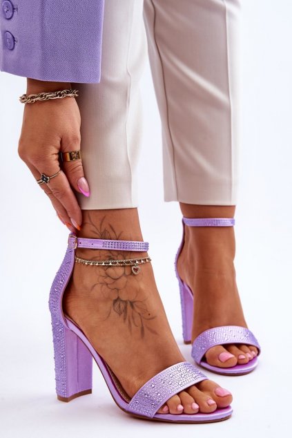 Dámske sandále  fialové kód obuvi H8-371 PURPLE