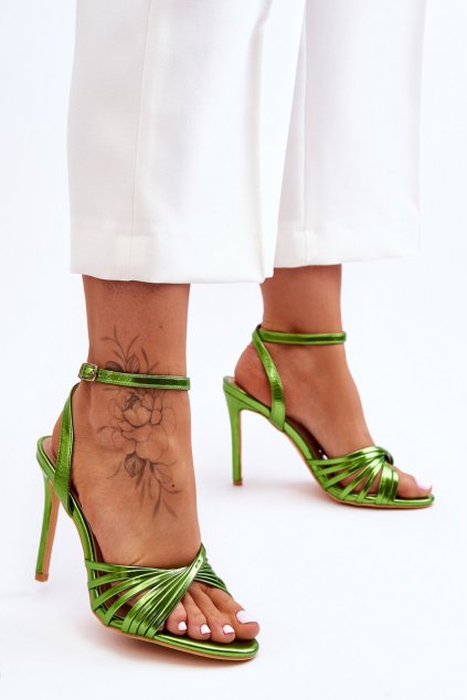 Dámske sandále  zelené kód obuvi S1726 GREEN