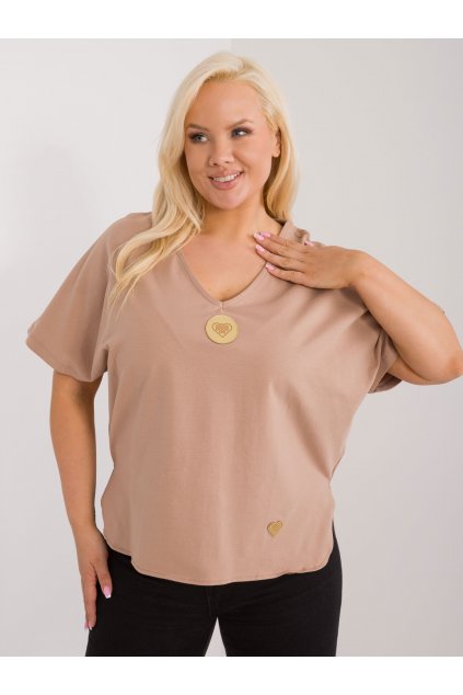 Dámska blúzka plus size hnedá camel FA-BZ-9178.30