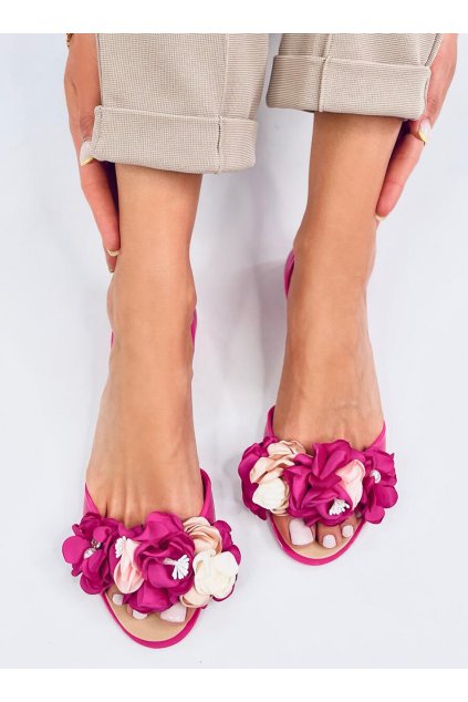 Dámske ružové sandále na nízkom podpätku gumené na bežný deň kód SD- AAA -14-CK298P