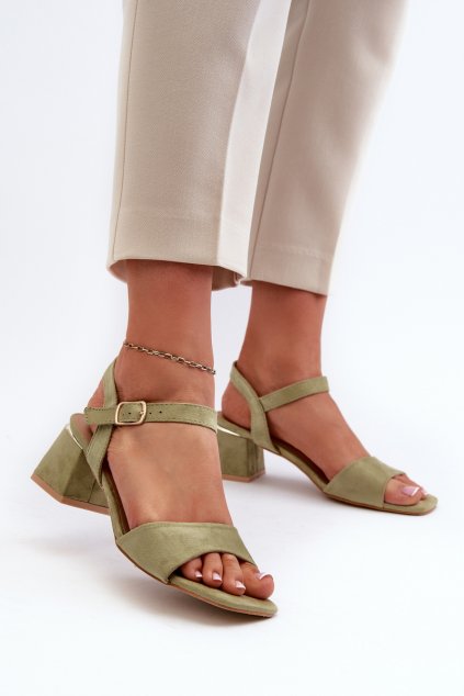 Dámske sandále  zelené kód obuvi LT33-10 GREEN