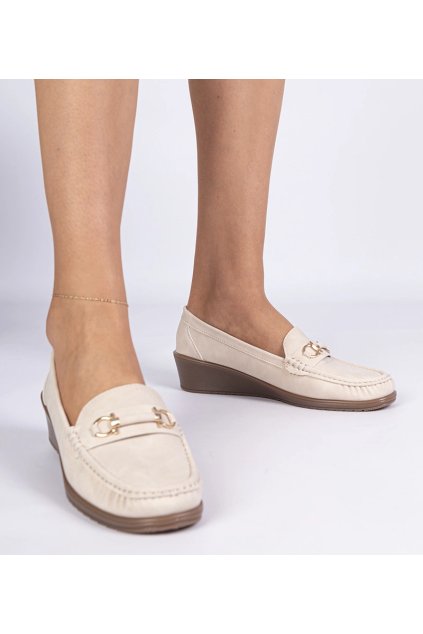 Krémové dámske mokasíny na klinovom podpätku s matným povrchom Sambada QQ-10 APRICOT 38 - GM (Veľkosť 38)