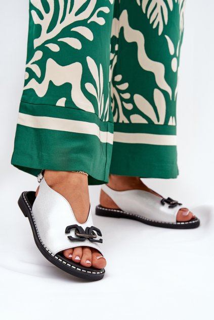 Sandále na ploché Dámske lodičky s dekorací eko koža strieborné tillireta / A8205 BLACK (Veľkosť 36)