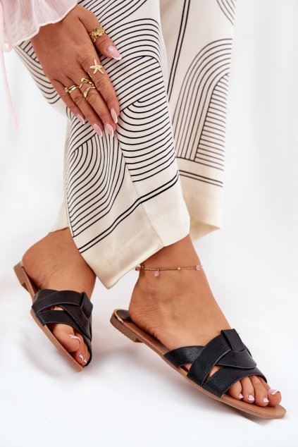 Ploché Dámské papuče S Proplétajícími Se Pásky Černé Selaenor (Veľkosť 36)