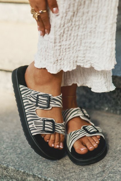 Semišové Dámske papuče s prackami d.franklin dfsh405002 zebra / DFSH405002 ZEBRA (Veľkosť 36)