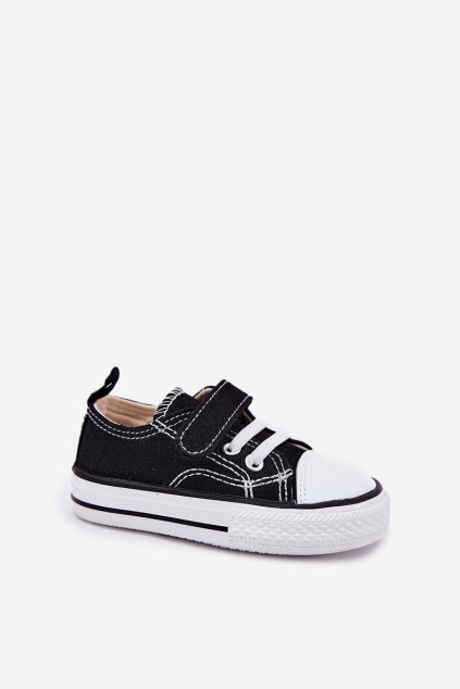 Čierne detské tenisky na suchý zips s textilným vrchným materiálom a textilnou vložkou, rovná podrážka, kód produktu RC04/RC05-5 BLACK