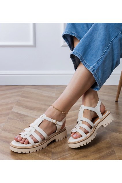Biele dámske gladiátorské sandále s rovnou podrážkou a sponou Iná, kód produktu White