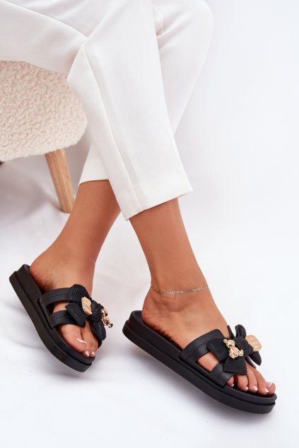 Dámske papuče s mašľou a zlatou broží čierne lynara / CK323 BLACK (Veľkosť 37)