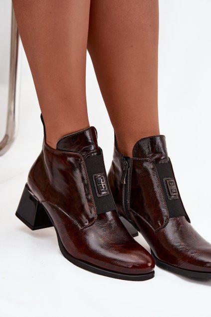 Kožené lakované kotníčkové boty na klínu s ozdobným detailem zateplené Zazoo 60560 tmavě hnědé (Veľkosť 36)