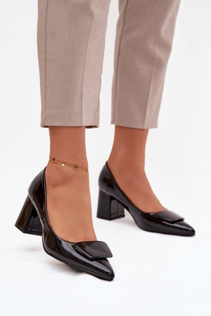 Lakované lodičky na podpätku s ozdobou čierne isoline / M078 BLACK (Veľkosť 36)