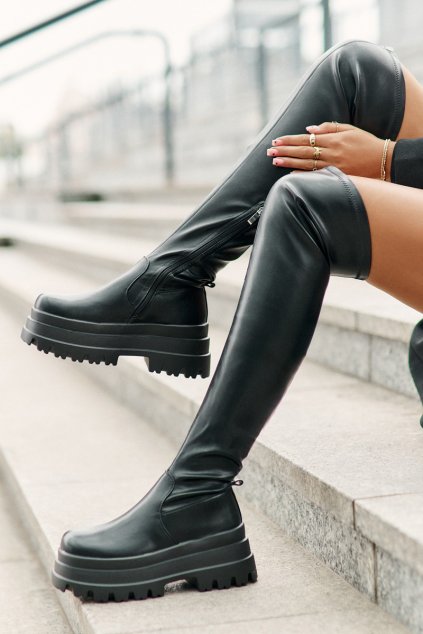 Kozačky Po Kolena Na Masivní Platformě Černé Zinera (Veľkosť 41)