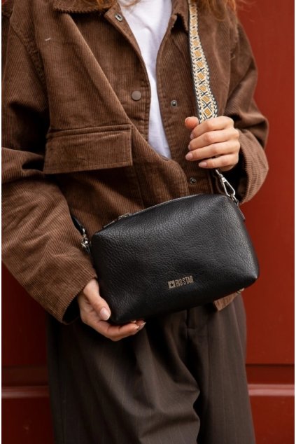 Malá kabelka s ozdobným remienkom big star oo574091 čierne / (Veľkosť Uni)