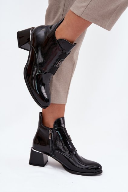 Kožené lakované kotníkové boty na klocku s ozdobným detailem zateplené Zazoo 60560 Černé (Veľkosť 37)