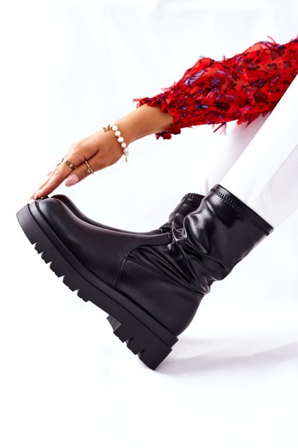 Čierne dámske členkové topánky na podpätku s platformou z pružnej eko kože, kód produktu 212-53A BLK (Veľkosť 36)