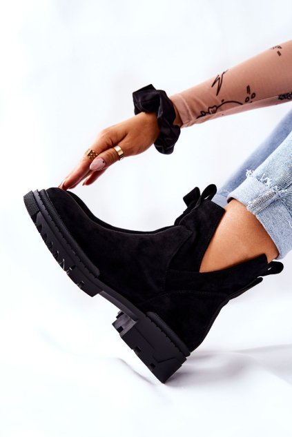 Členkové topánky na podpätku čierne Potocki 21-18005 BLK