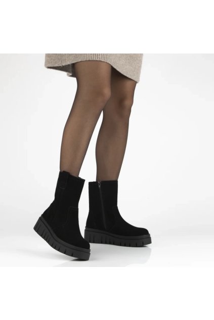 Dámske členkové topánky čierne kód DBT7262/25 - GM DBT7262/25 CZARNY 38 - GM (Veľkosť 38)