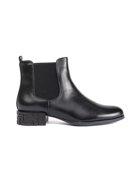 Čierne dámske členkové topánky na nízkej podrážke Sergio leone kod CCC -1- BT532B (Veľkosť 37.5)