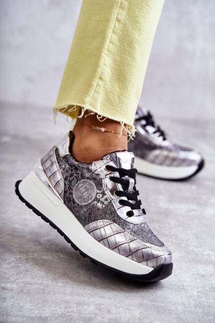 Dámská sportovní obuv na klínku GOE KK2N4083 stříbrne (Veľkosť 37)