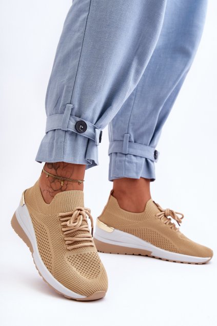 Dámske béžové tenisky na platforme z textilu kód obuvi TE- CCC -01-B0-908 KHAKI : Naše topky dnes na temu tenisky (Veľkosť 39)