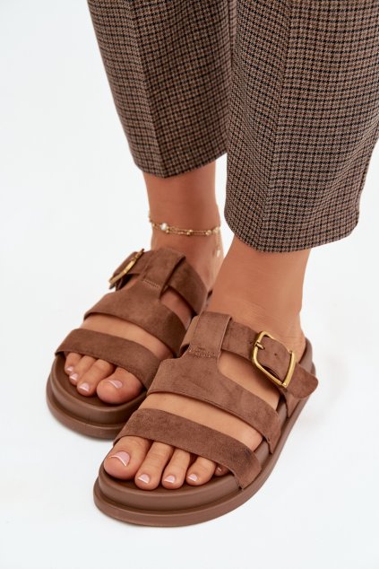 Dámske papuče s pásky a zlatým sponou, hnedé ulirissa / 666-59 MOCHA (Veľkosť 36)