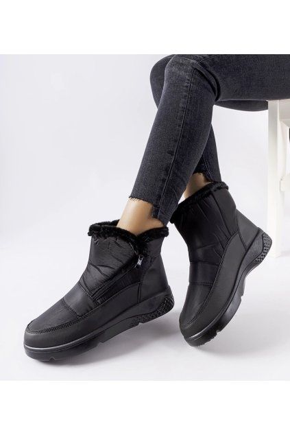 Čierne zateplené dámske snehule so zipom Judithe TX5001 BLACK (Veľkosť 39)