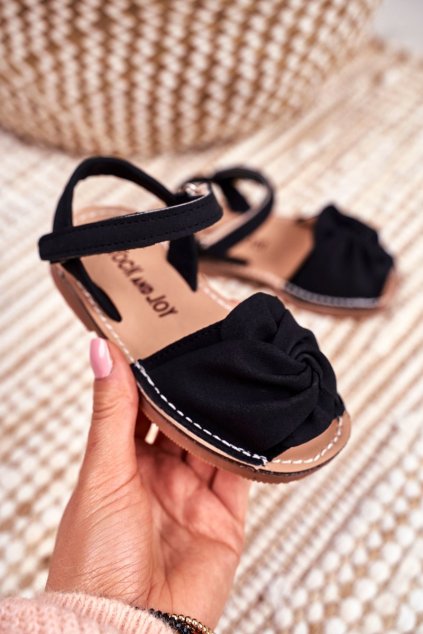 Čierne detské sandále s suchým zipsom, kód obuvi NJSK 233-A BLK (Veľkosť 19)