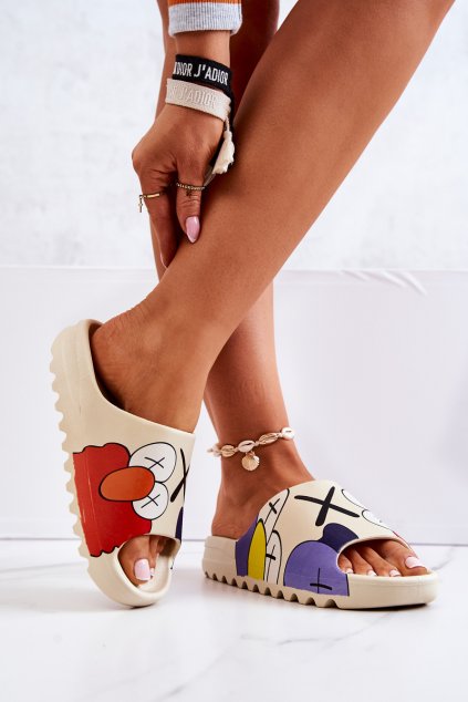 Gumové papuče s potiskem béžove monsters / CK240P BEIGE (Veľkosť 36)