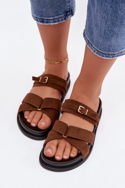 Dámske papuče s pásky a zlatým sponou hnedé selorina / DM577 BROWN (Veľkosť 36)
