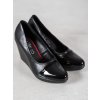 Čierne dámske lodičky na platforme s lakovou a eko kožou, kód produktu J. Star NJSK S0060-1B