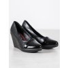 Čierne dámske lodičky na platforme s lakovou a eko kožou, kód produktu J. Star NJSK S0060-1B