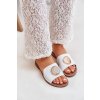 Kožené papuče s dekorací na plochom podpätku biele zazoo 3047/o / 3047/O/2 BIAŁY MAT (Veľkosť 36)