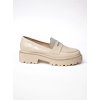 Béžové dámske mokasíny z lakovanej eko kože, štýlové, kód 20822-8A