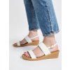 Dámske béžové sandále z eko kože na nízkom podpätku, kód produktu 956-5 WHITE