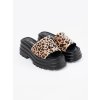 Zvierací motív dámske šľapky na platforme Seastar kod CCC -1- JH536P-LEO (Veľkosť 37)