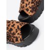Zvierací motív dámske šľapky na platforme Seastar kod CCC -1- QT112P-LEO (Veľkosť 37)