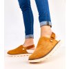 Dámske šľapky hnedé kód BSD150 - GM BSD150-5 CAMEL 38 - GM (Veľkosť 38)
