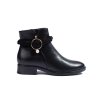 Čierne dámske členkové topánky na nízkej podrážke Shelvt kod CCC -1- HF272B (Veľkosť 37.5)