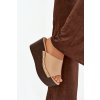 Dámske nazouváky na platforme s nýty béžove mareline / 78-190 BEIGE (Veľkosť 36)