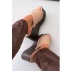 Dámske nazouváky na platforme s nýty béžove mareline / 78-190 BEIGE (Veľkosť 36)