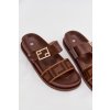 Dámske papuče s zlatým sponou hnedé fiorisse / LS-168 BROWN (Veľkosť 36)