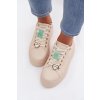 Dámske tenisky na platforme s přívesky medvídek srdce béžove selorissa / 24SP26-4758 BEIGE (Veľkosť 36)