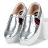 Strieborné tenisky slip on na platforme 